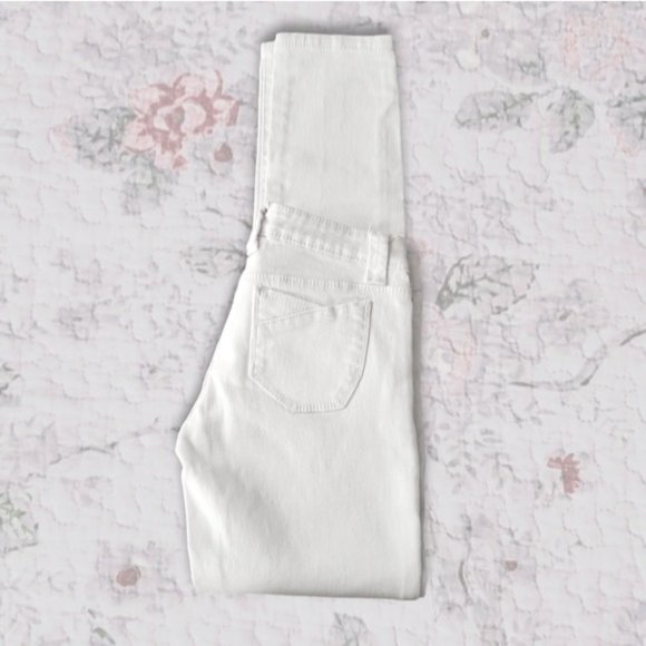 Vintage White Slim Fit Low Waisted Jeans- Size 25 - Picture 6 of 10